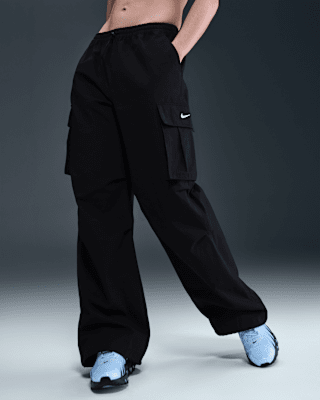 Nike Nike Sportswear Women's Mid-Rise Oversized Woven Cargo Pants