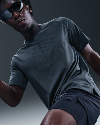 Nike Nike Stride Men's Dri-FIT ADV Short-Sleeve Running Top With Reflective Accents