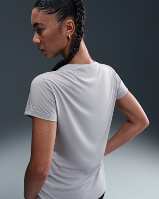 Nike Nike Swim Swoosh Hydroguard Women's Short-Sleeve Top