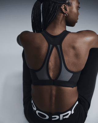 Nike Nike Swoosh High Support Women's Non-Padded Adjustable Sports Bra