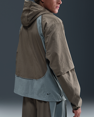 Nike Tech Men's Dri-FIT Woven Color-Block Windrunner Loose Jacket