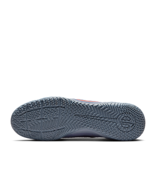 Nike Nike Tiempo Legend 10 Academy Indoor/Court Low-Top Soccer Shoes