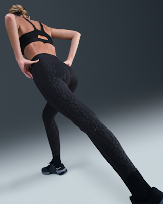 Nike Nike Universa Women's High-Waisted 7/8 Leggings With No Front Seam