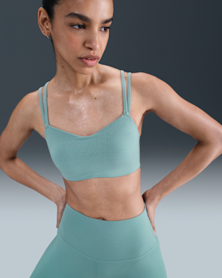 Nike Nike Zenvy Strappy Women's Light-Support Padded Sports Bra