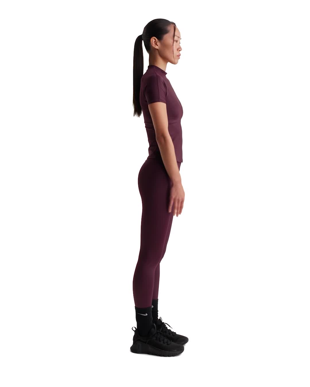 Nike NikeSKIMS Shine Women's Mock-Neck Short-Sleeve Top