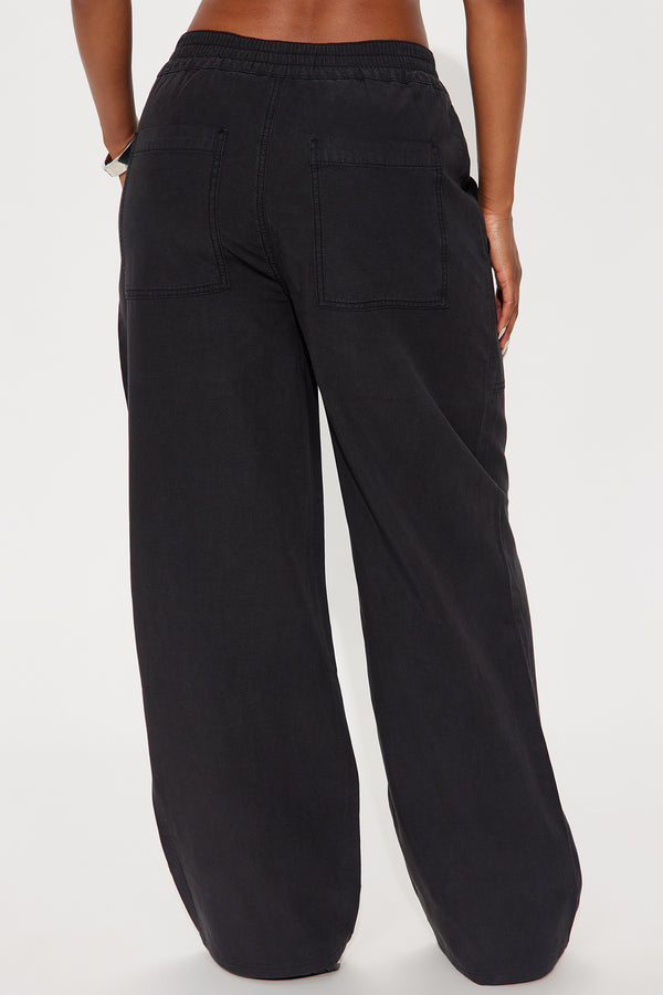 Fashion Nova Daphne Cuffed Pant - Black