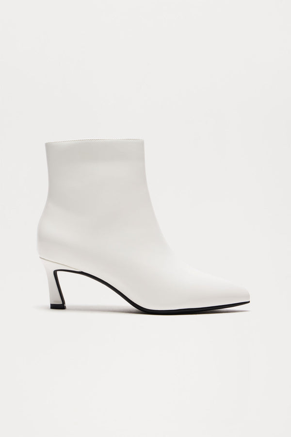Fashion Nova Galway Booties - White
