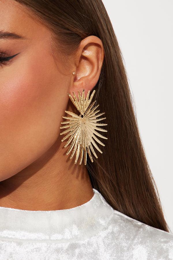 Fashion Nova Heart Of Thorns Earrings - Gold