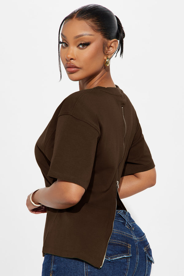 Fashion Nova Jayden Fitted T-Shirt - Brown