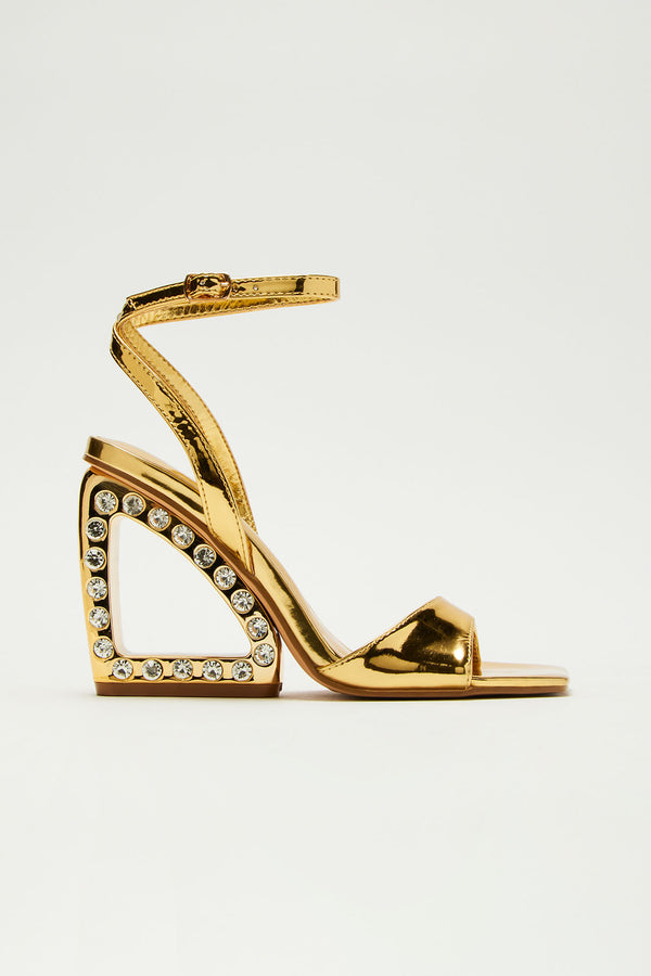 Fashion Nova Midnight Muse Wedges - Gold