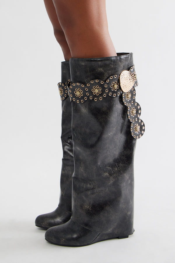 Fashion Nova On Tour Hardware Overlay Boots - Black