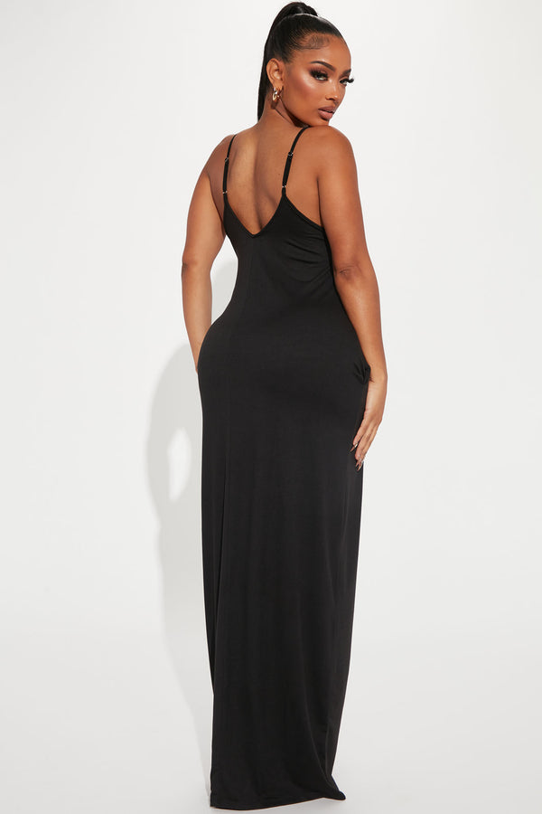Fashion Nova Simple Saturday Maxi Dress - Black