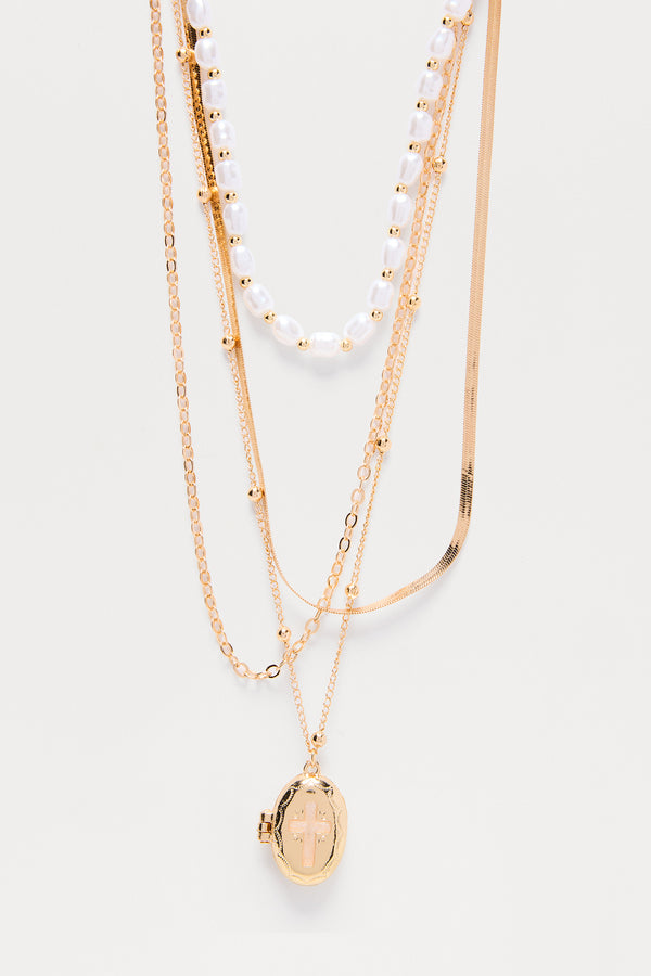 Fashion Nova Sunday Service Layered Necklace - Gold
