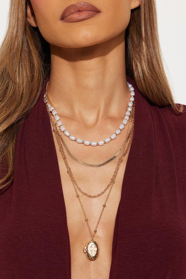 Fashion Nova Sunday Service Layered Necklace - Gold
