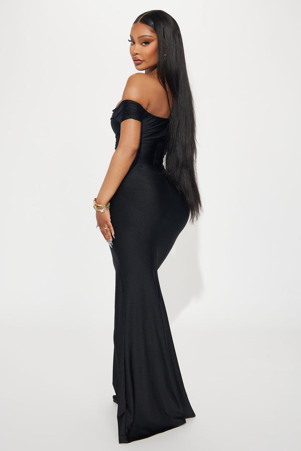 Fashion Nova Take A Look Gown - Black