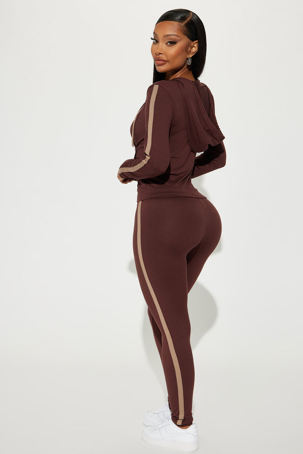 Fashion Nova Tennis Courts III Zip Set - Chocolate