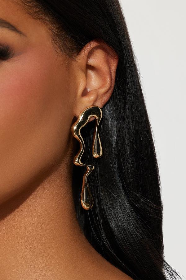 Fashion Nova That's So Vibey Earrings - Gold