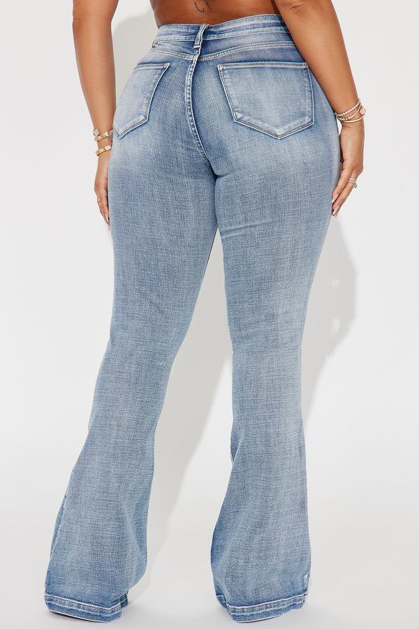 Fashion Nova Key Figure Ripped Stretch Flare Jeans - Medium Wash
