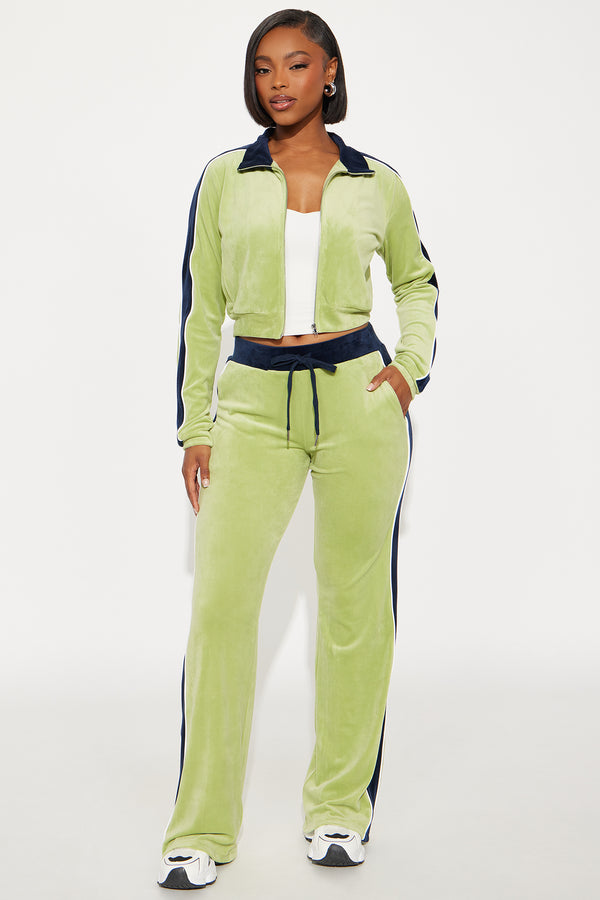 Fashion Nova Los Angeles Livin' Velour Pant Set - Green