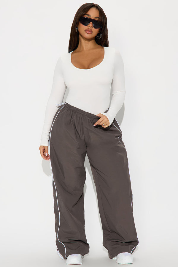 Fashion Nova Running The City Jogger Track Pant 32″ - Grey