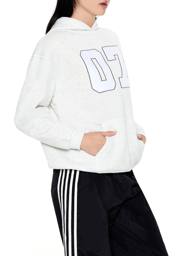 Forever21 07 Graphic Fleece Hoodie HEATHER GREY/MULTI