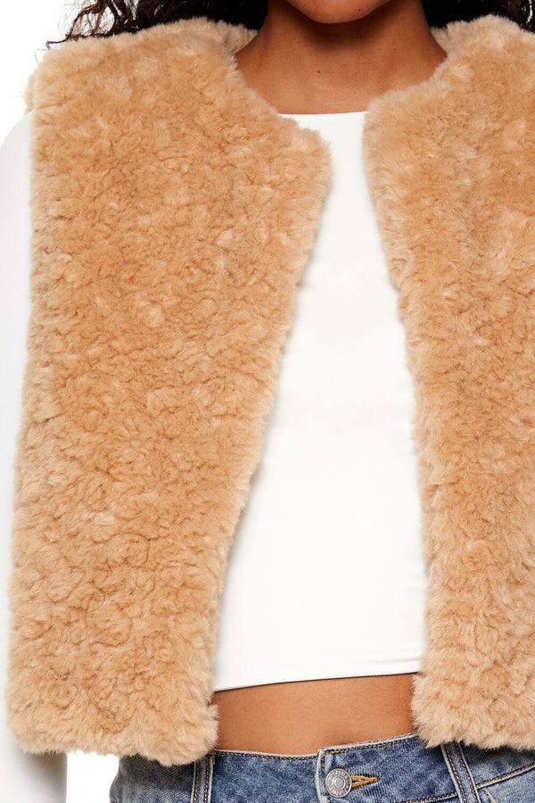 Forever21 Faux Shearling Cropped Vest DESERT SAND