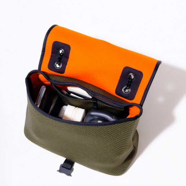 Forever21 FLAP CROSSBODY SAFARI GREEN