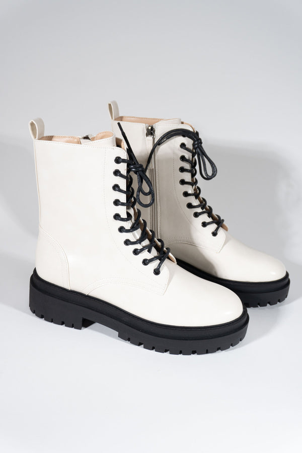 Forever21 Lace-Up Ankle Boots CREAM/BLACK