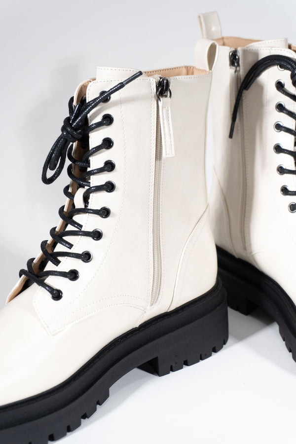 Forever21 Lace-Up Ankle Boots CREAM/BLACK