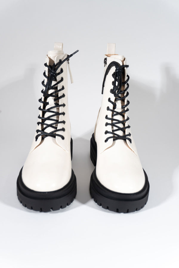 Forever21 Lace-Up Ankle Boots CREAM/BLACK