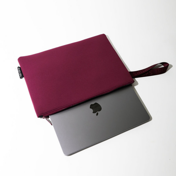 Forever21 LAPTOP SLEEVE BERRY