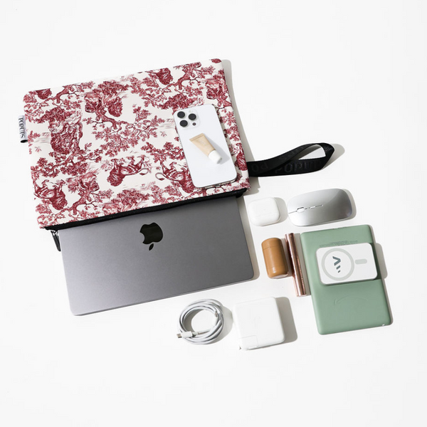 Forever21 LAPTOP SLEEVE LION TOILE