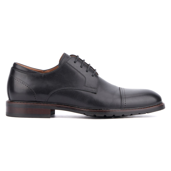Forever21 Men's Emerson Oxford Dress Shoe Black