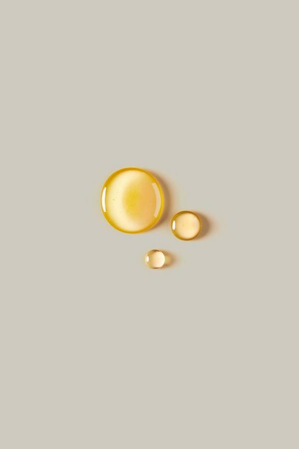 Ulta Ouidad  Moisture Lock Mongongo Oil