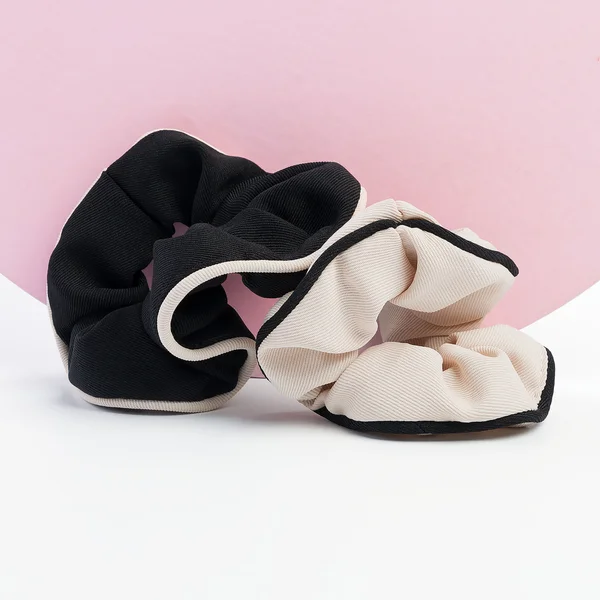 Brushworks Contrast Scrunchies - Black & White - 2 Pack