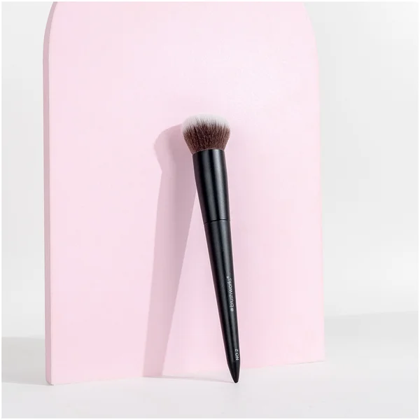 Brushworks No. 2 Buffing Foundation Brush