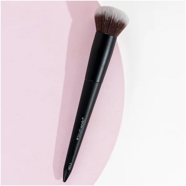 Brushworks No. 2 Buffing Foundation Brush
