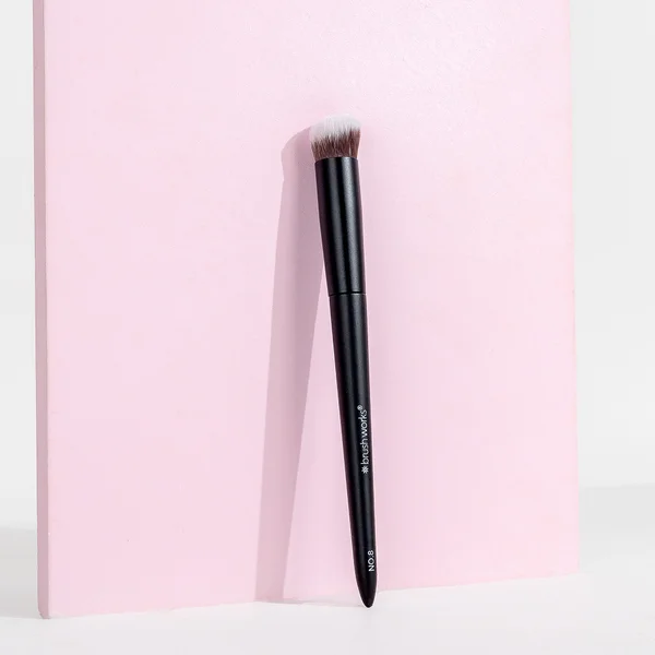 Brushworks No. 8 Precise Angled Concealer Buffing Brush