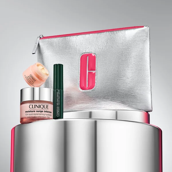 Clinique Glow And Go Bold: Skincare + Makeup Gift Set (Worth £66)