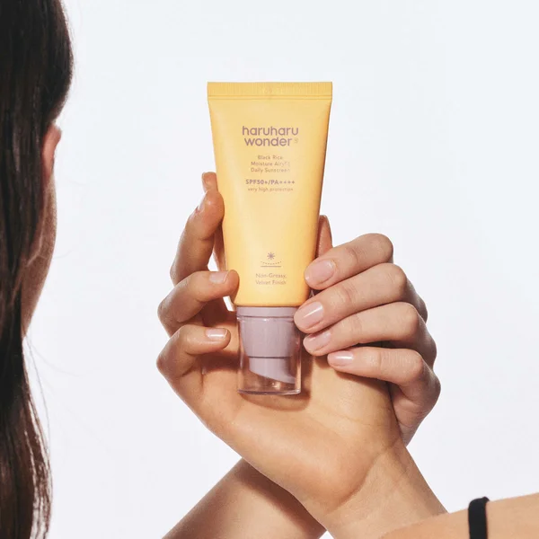 Haruharu Wonder Black Rice Moisture Airyfit Daily Sunscreen SPF50+/PA++++ 50ml
