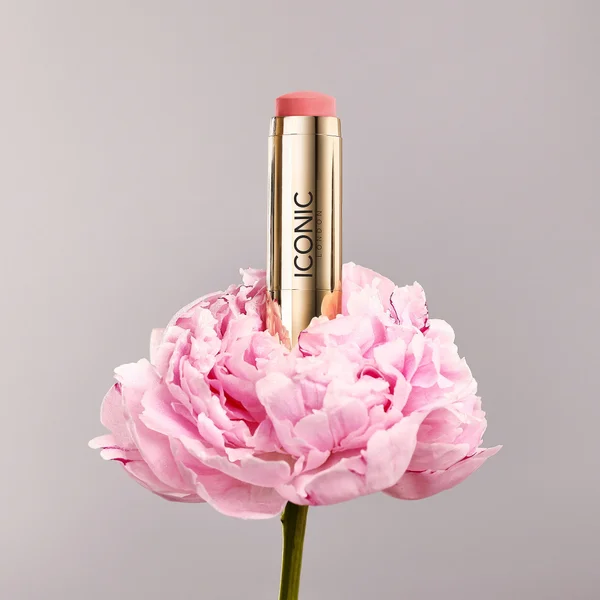 ICONIC London Blurring Blush Stick 6g (Various Shades)