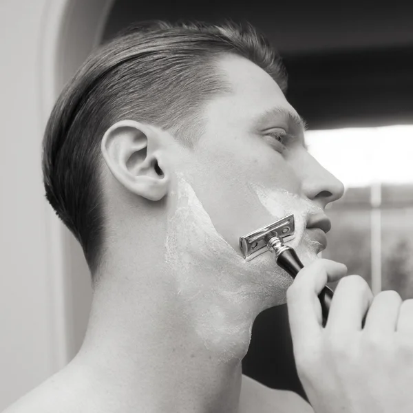 Jo Malone London Black Cedarwood & Juniper Shaving Cream 200ml