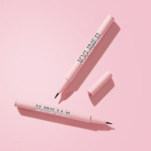 Kylie Cosmetics Kyliner Brush Tip Liquid Eyeliner Pen - 001 Black 0.3ml