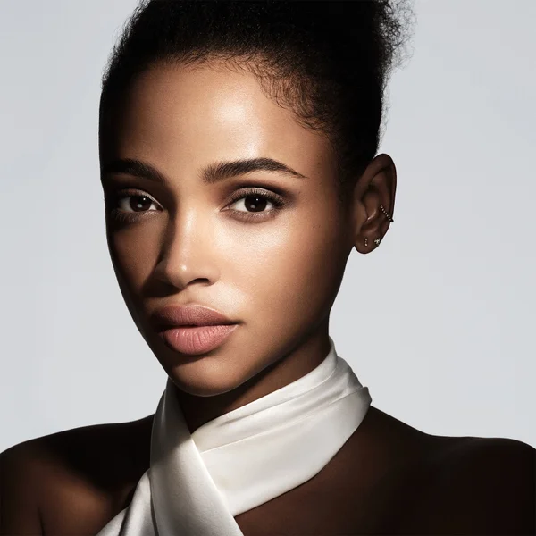 Laura Mercier Tinted Moisturiser Light Revealer Natural Skin Illuminator SPF 25 50ml (Various Shades)