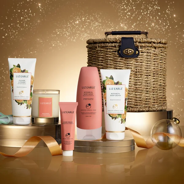 Liz Earle Hamper Christmas Gift (Worth £122)