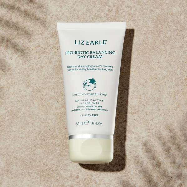 LOOKFANTASTIC X Liz Earle Limited Edition Beauty Box (Worth Over £125)