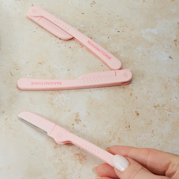 MAGNITONE BrowzThat Eyebrow Shaping And Dermaplane Razor 3 Pack