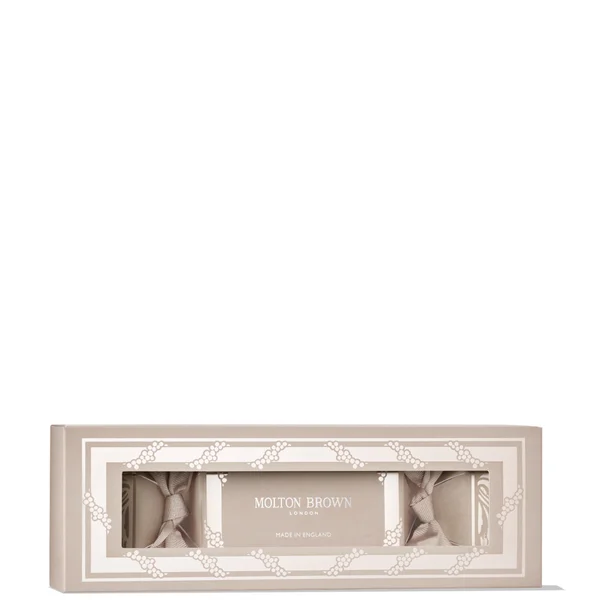 Molton Brown Coastal Cypress & Sea Fennel Christmas Cracker Worth 23.50)