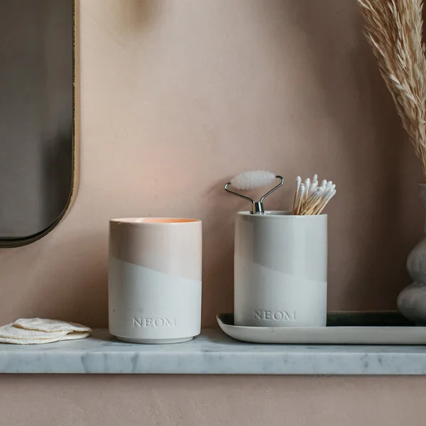 NEOM Wellbeing Black Pepper And Bergamot Scented Candle 320g