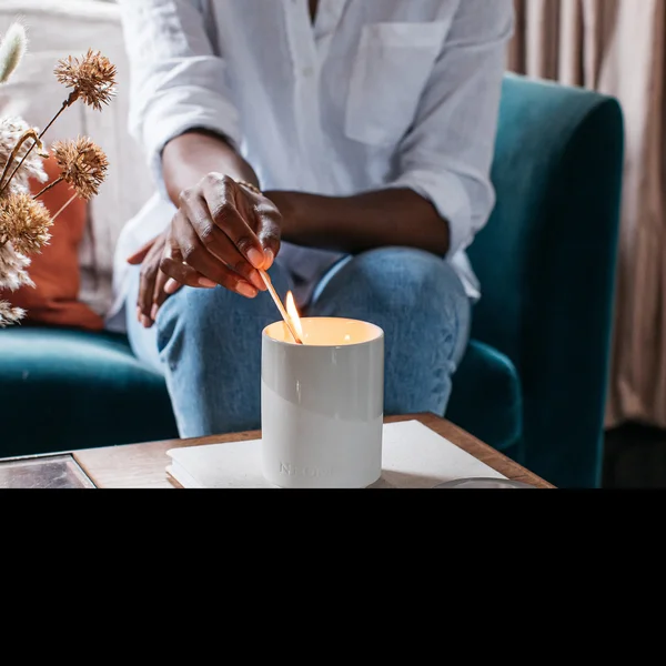 NEOM Wellbeing Black Pepper And Bergamot Scented Candle 320g